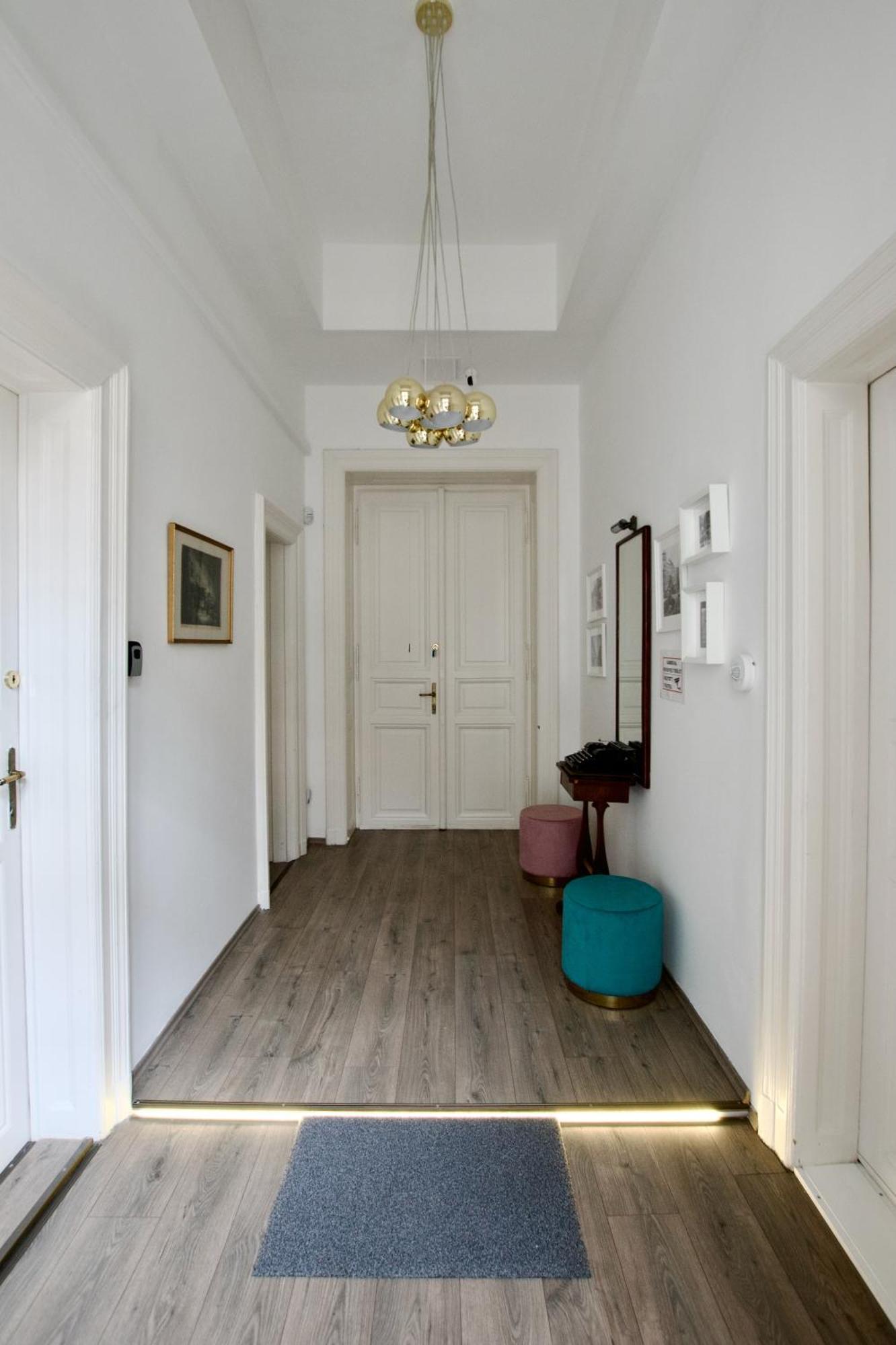 By Hi5 Apartments- Erzsebet 44 Apartament *